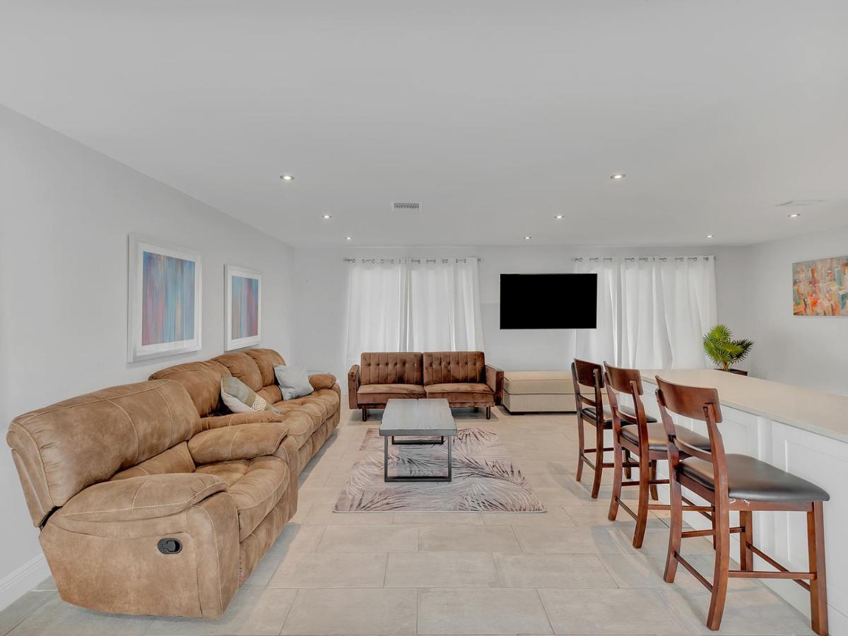 Supervilla - 3Br/2Ba - Pool - Walk To Beach Hollywood Kültér fotó